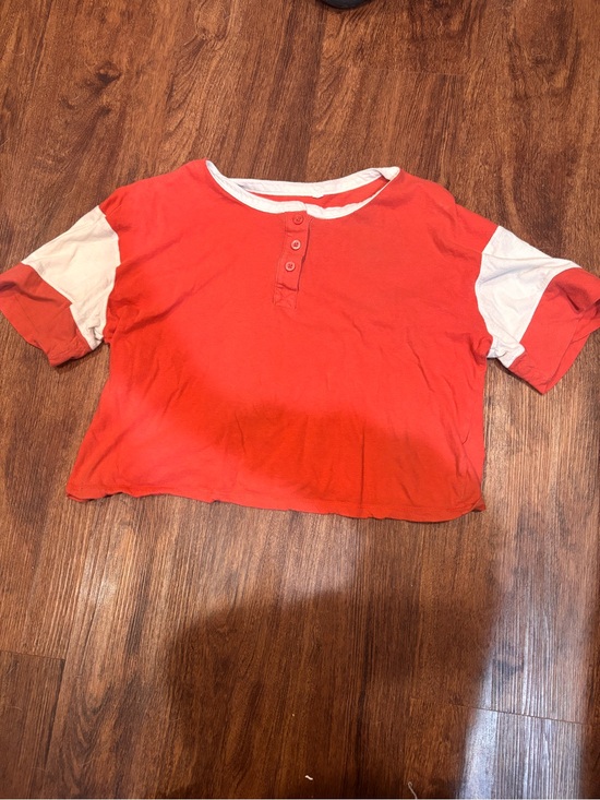 Me to We Tops - Me to We Red Crop Top with White Sleeve Panels